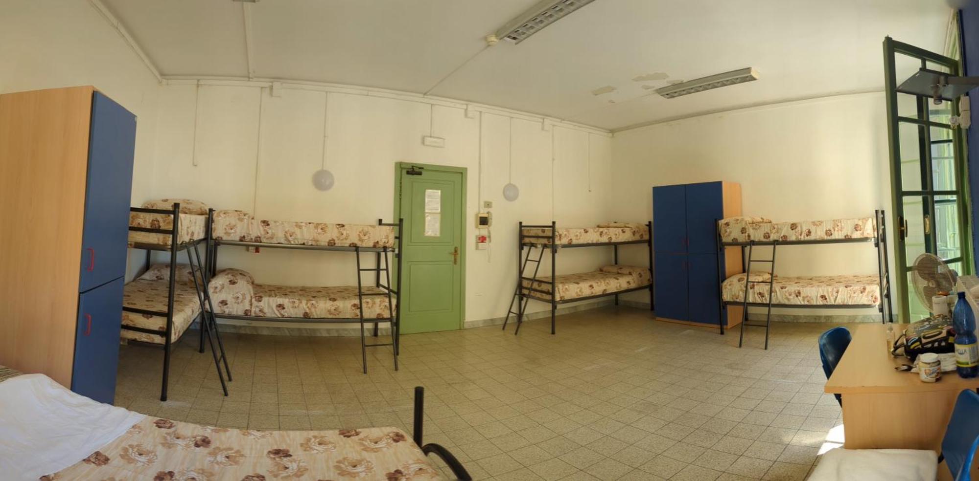 Litus Roma Hostel Lido di Ostia Exterior foto